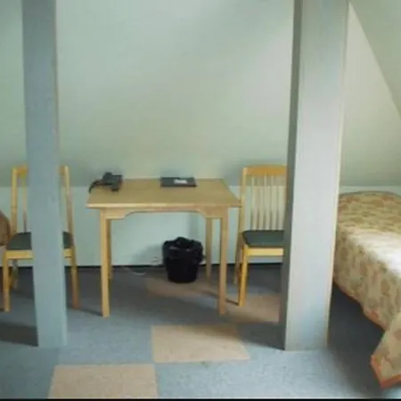 De Tolly 3* Tõrve